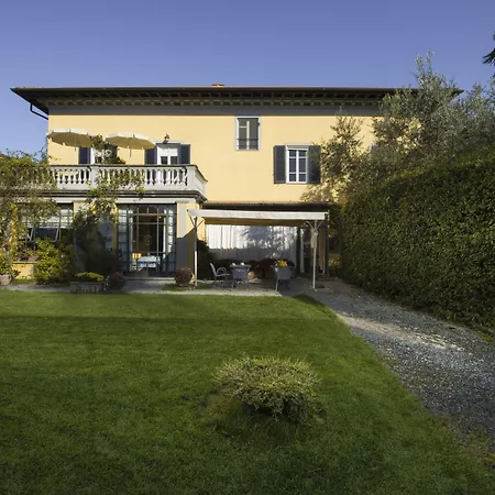 Al Porto Di Lucca B&B-2